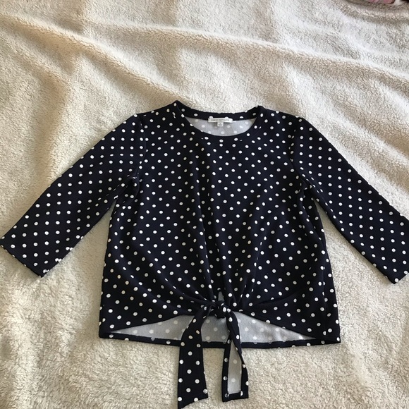 GREEN ENVELOPE polka dot top 3/4 sleeve with tie - Picture 1 of 7